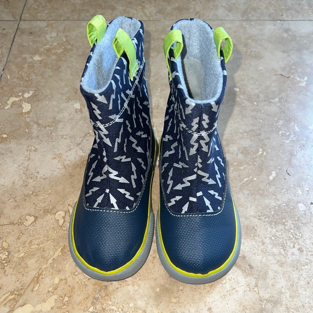 Kids rain boots